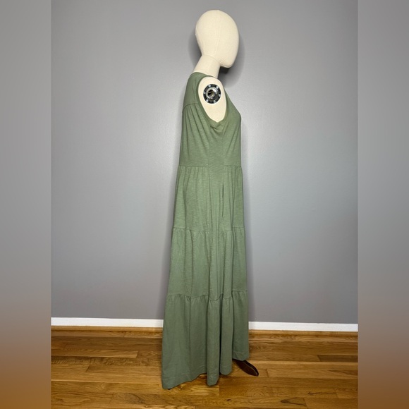 ME+EM Green Sleeveless Tiered Casual Cotton Dress. - Picture 3 of 6